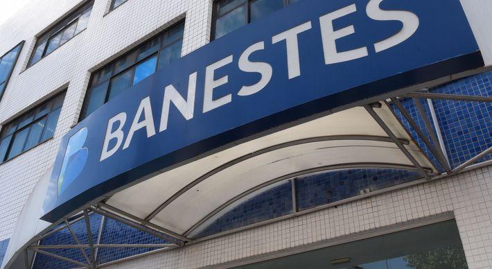 Banestes participa de mutirão de negociação de dívidas em Cachoeiro