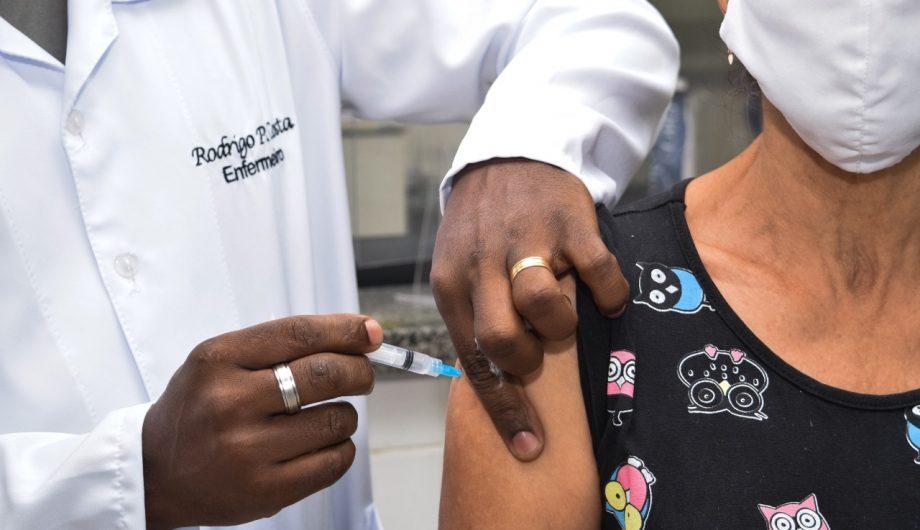 Mais de 4 mil pessoas ainda não foram receber 2ª dose contra Covid-19