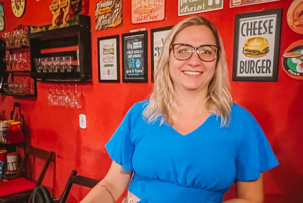 Sua fome pede Peruzzo’s Lanchonete e Pizzaria