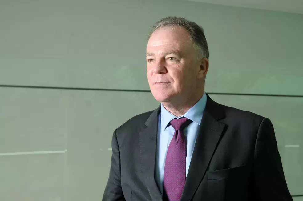 Renato Casagrande toma posse como governador do ES