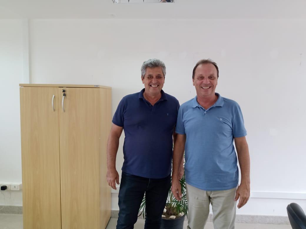 Prefeito de Vargem Alta se reúne com DER para tratar de pavimentação que liga Jaciguá a Boa Esperança