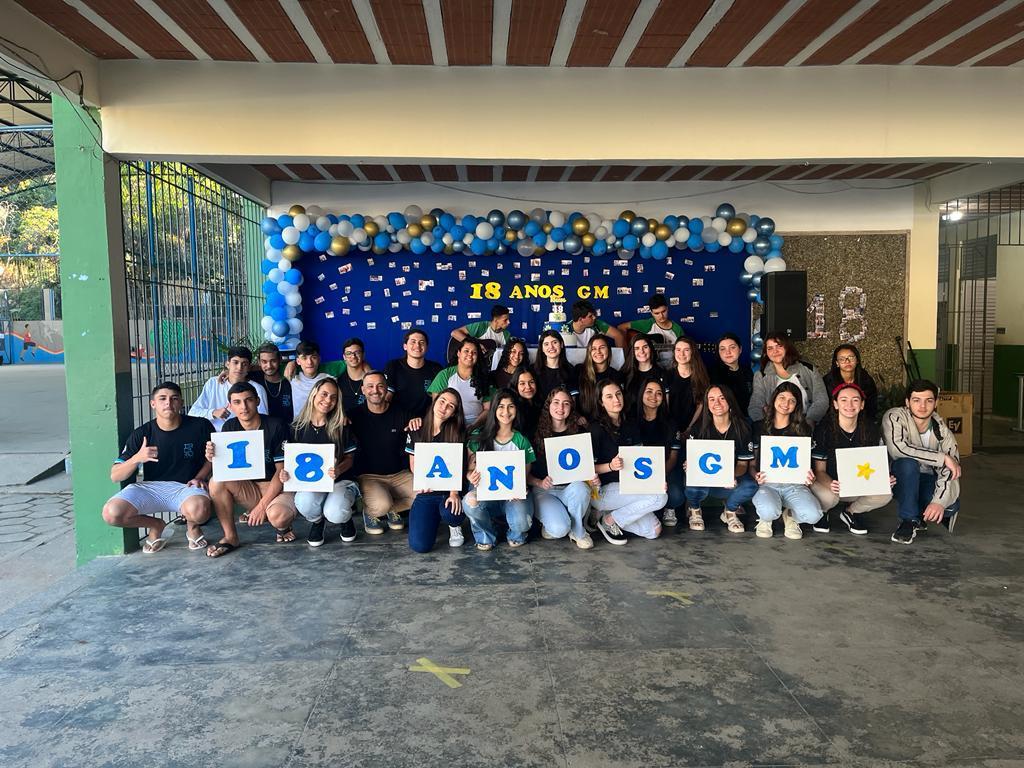 18 anos de compromisso com a educação e excelência