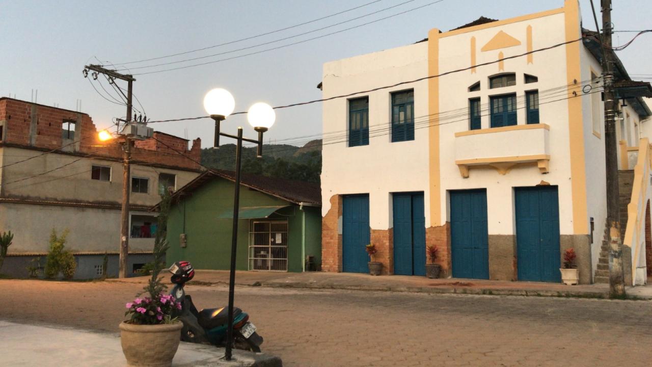 Ação de conscientização do Outubro Rosa em Jaciguá