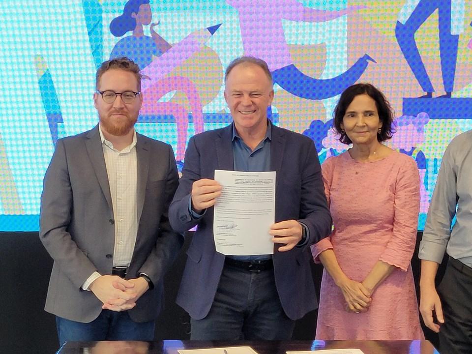 Estado anuncia novos investimentos para a Educação da Rede Municipal