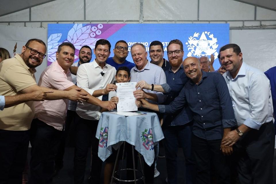 Governo do Estado assina ordem de serviço para construção de escola em Vila Velha