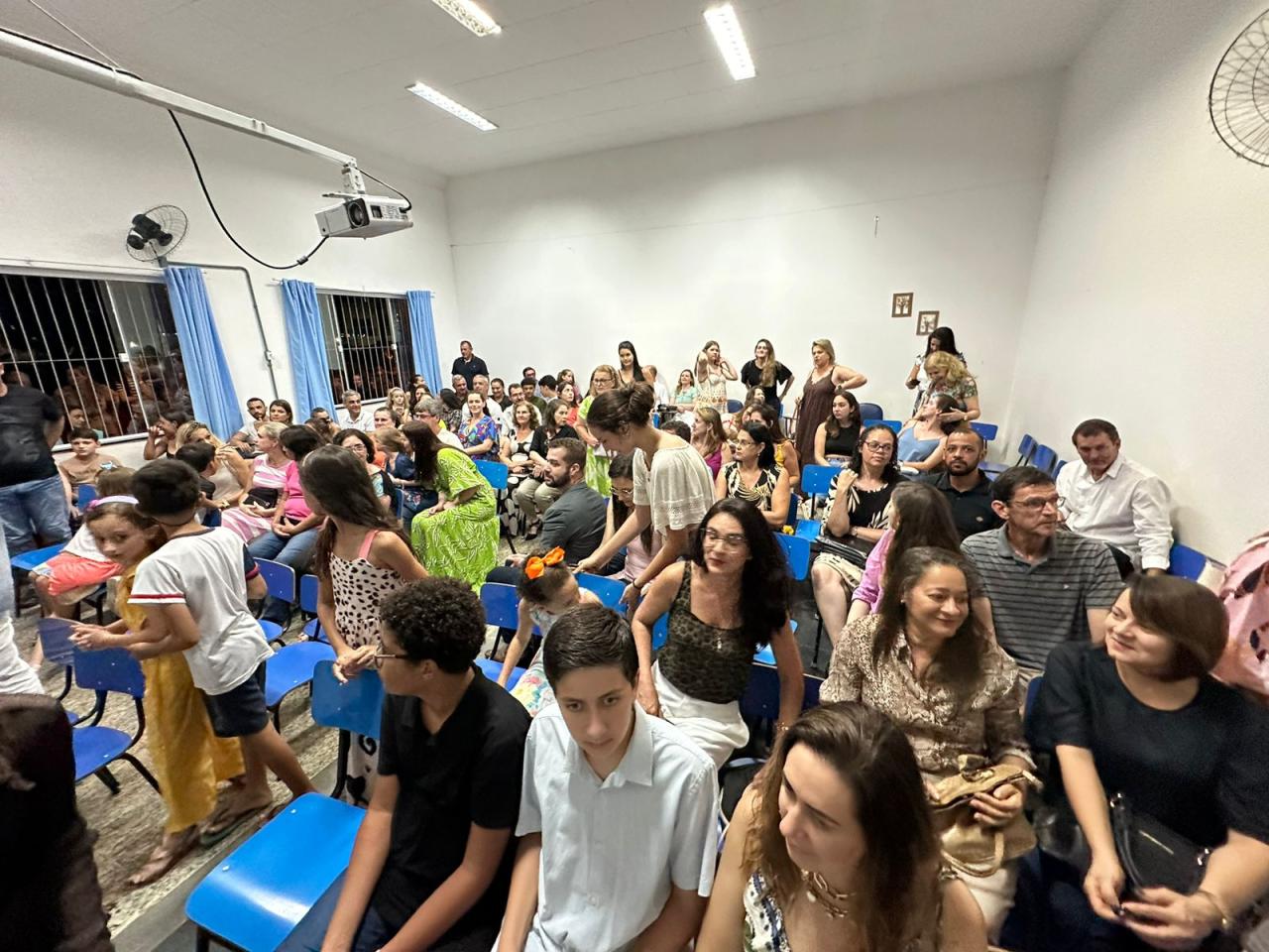 Alunos do  Colégio Expoente encantam Vargem Alta