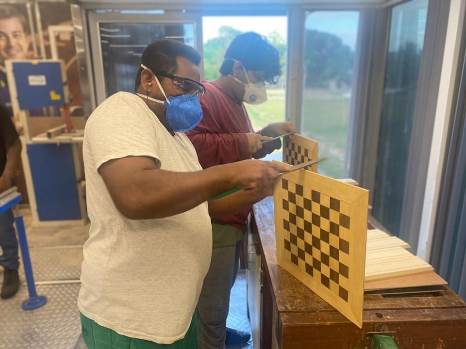 Carreta do conhecimento chega a Cariacica com os cursos de salgados artesanais e doces para festas