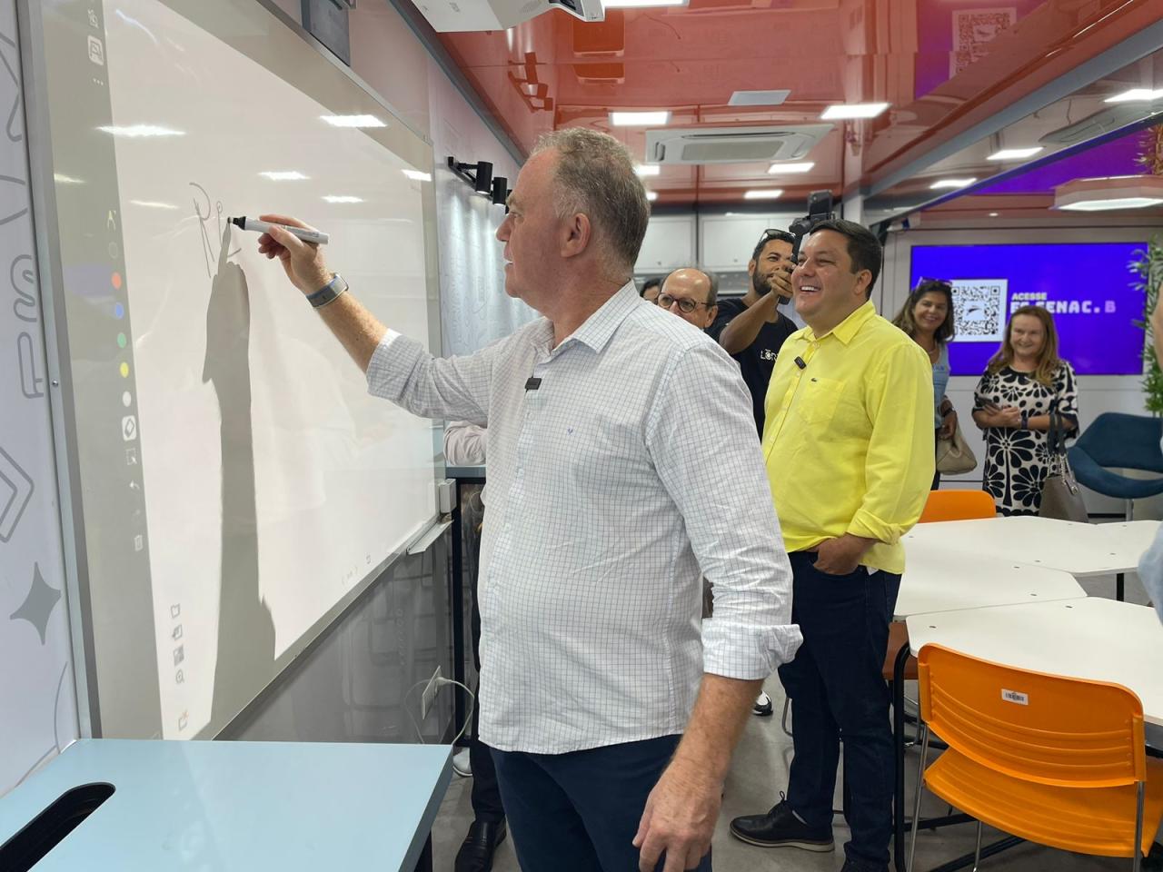 Qualificar ES na estrada: Secti e Senac/ES lançam cursos profissionalizantes em carretas itinerantes