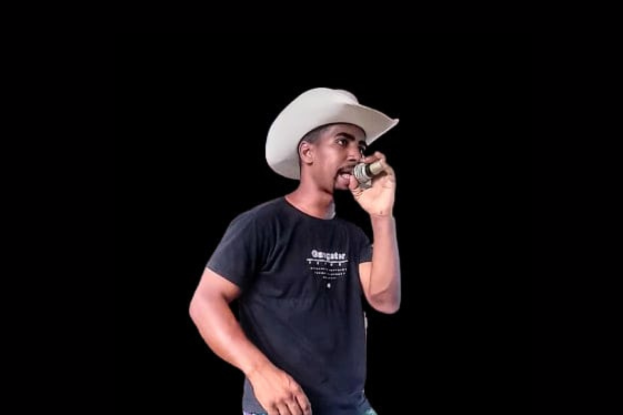 Jovem talento agita Vargem Alta com seu forró contagiante