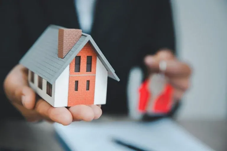 Vendas de imóveis residenciais no Brasil crescem 32,6% em 2023, diz Abrainc