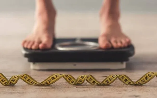 Estudo aponta que crianças brasileiras estão ficando mais altas e obesas