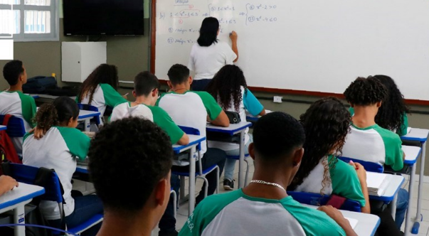 Governo vai destinar R$ 10 milhões para recuperar escolas municipais atingidas pelas chuvas no sul do Estado