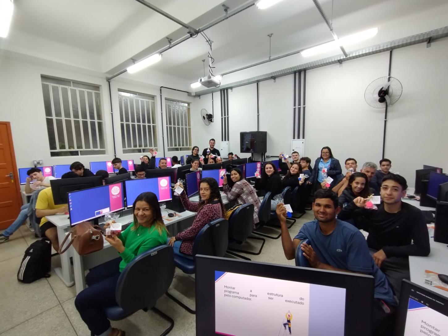 Ceet Giuseppe Altoé inicia semestre letivo para cursos técnicos noturnos