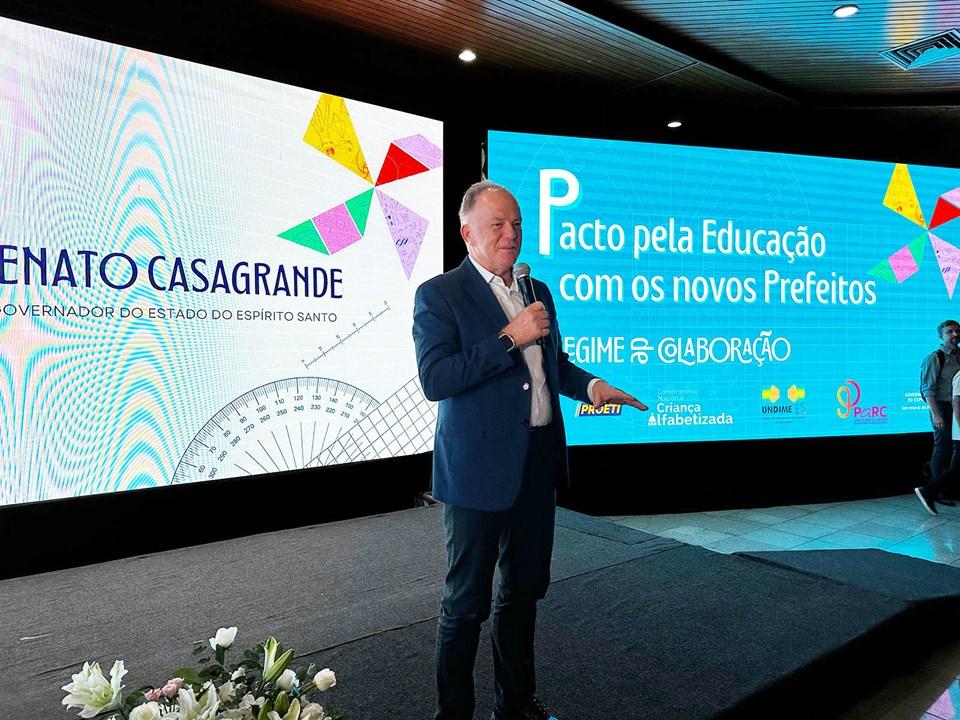 Governador apresenta o Pacto pela Educação aos prefeitos eleitos para o mandato 2025-2028