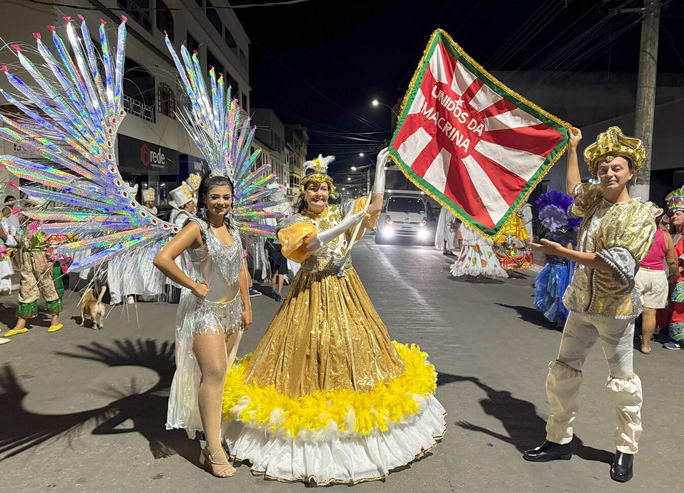Carnaval 2025 em Alfredo Chaves foi um grande sucesso e encantou foliões