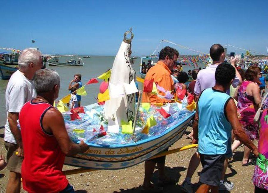 Marataízes realiza a 115ª edição da Festa das Canoas
