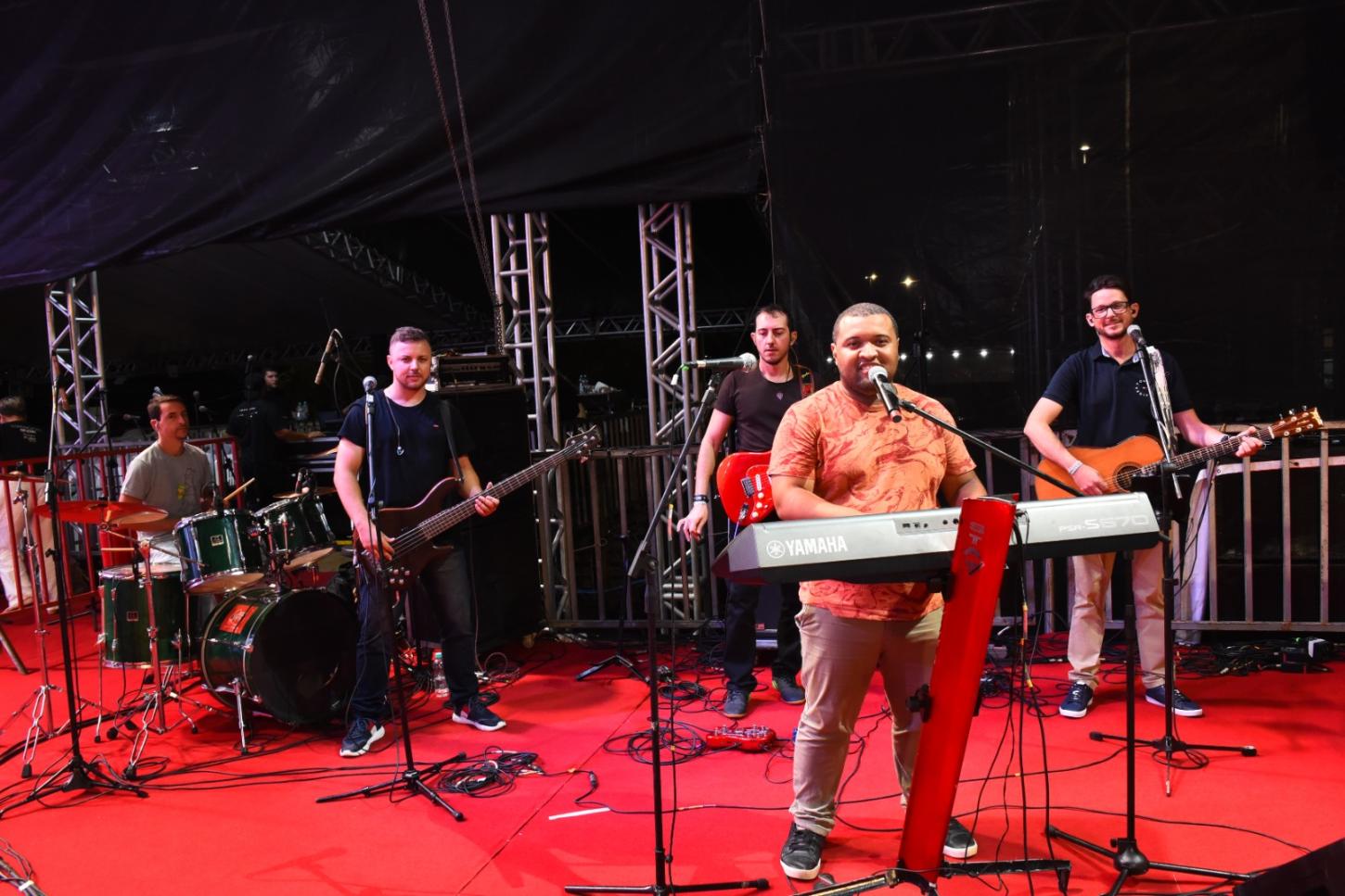 Show de fé e música: Milícia Celeste se apresenta na Festa de Vargem Alta