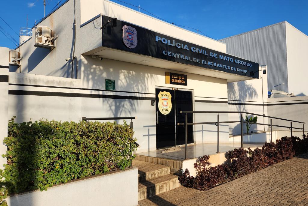 Advogada invade casa, agride três mulheres e deixa ex do marido nua em MT