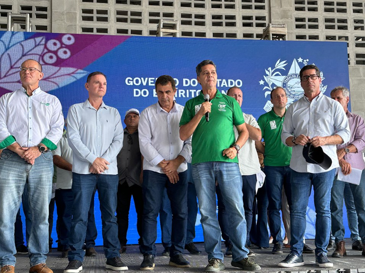 Espírito Santo inicia colheita do café conilon com expectativa de safra recorde