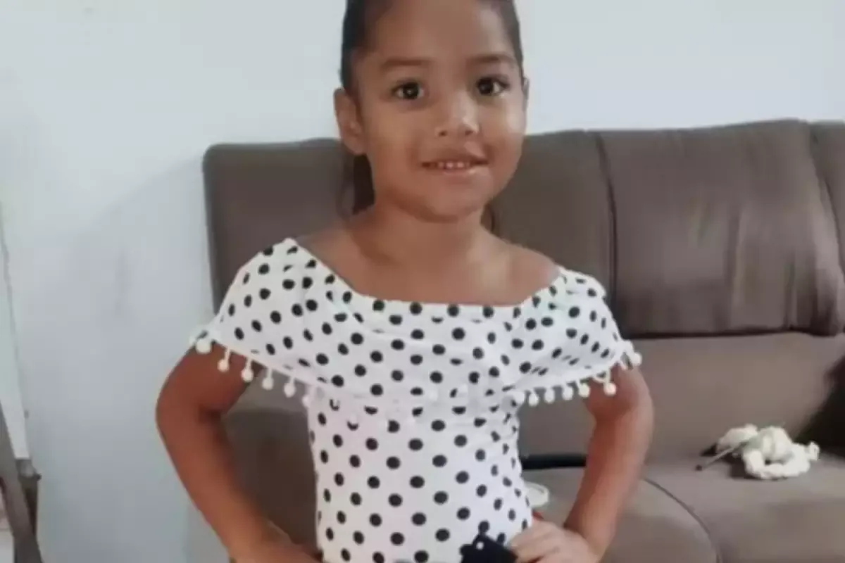 Mãe e filha são atropeladas após capotamento em MT; criança morre