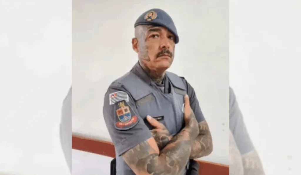 PM tatuado é expulso por deixar posto no carnaval; ele já era investigado por furto de orquídea