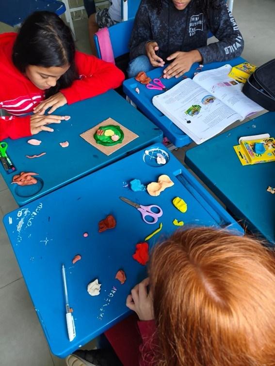 Alunos de Jaciguá aprendem Ciências com as mãos e dão lição de inclusão
