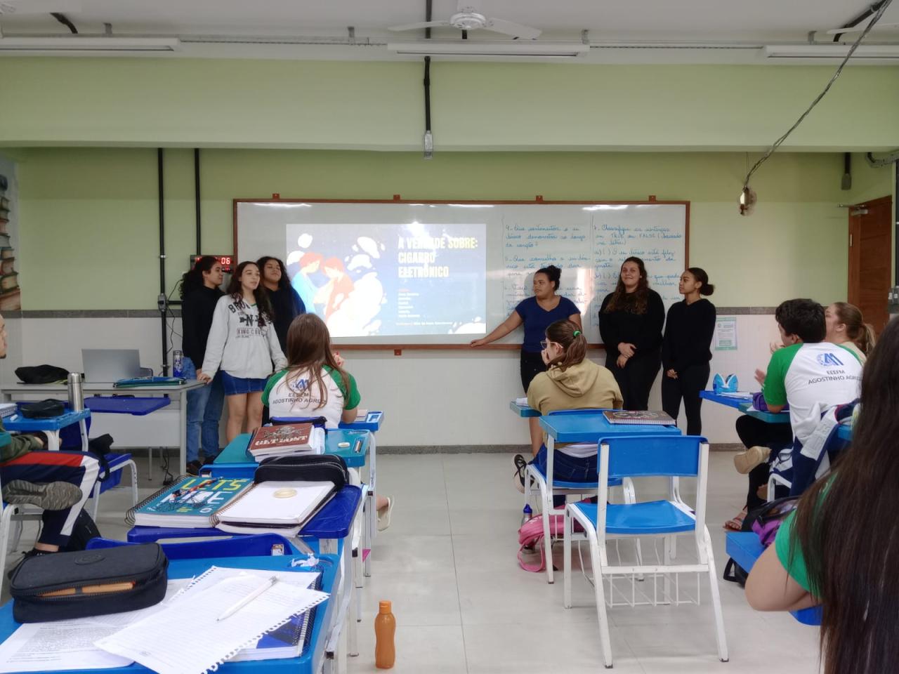 Cigarro eletrônico faz mal, sim! Alunos de Jaciguá dão aula de consciência e saúde