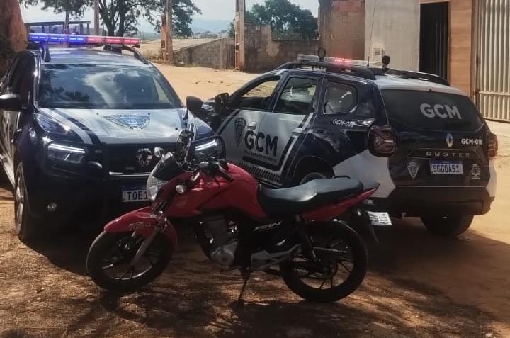 Fim de semana agitado: GCM de Cachoeiro prende homem que roubou carro com facão