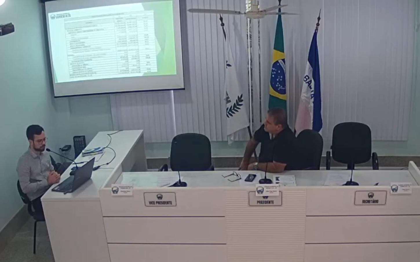 Vargem Alta presta contas e reforça compromisso com a transparência