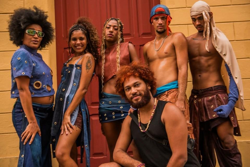Cia Vitória Street Dance faz apresentação gratuita de dança de rua em Linhares