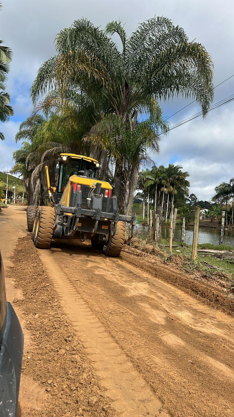 Estrada entre Jaciguá e Boa Esperança recebe reforço para fim de semana de fé e festa