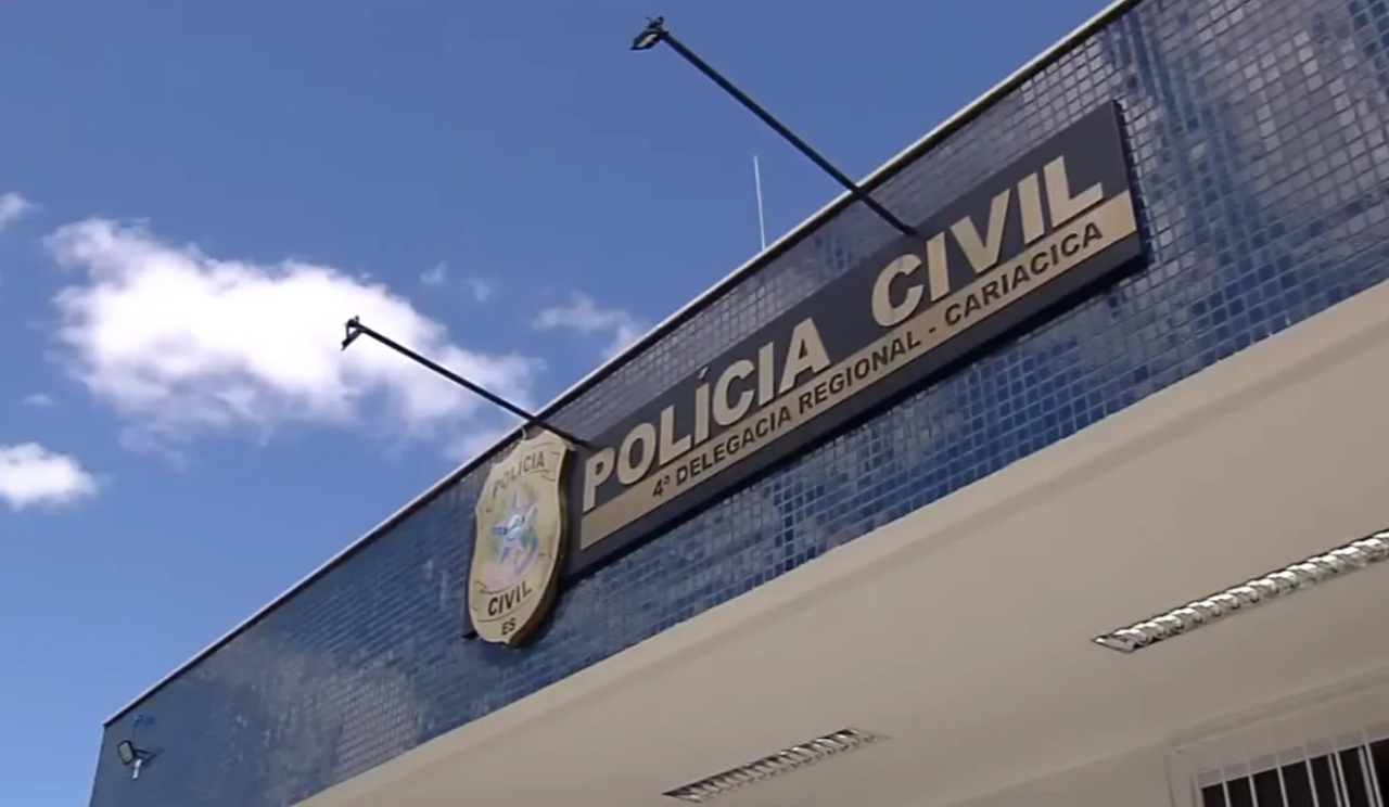 Filho joga álcool e coloca fogo no corpo da mãe em Cariacica