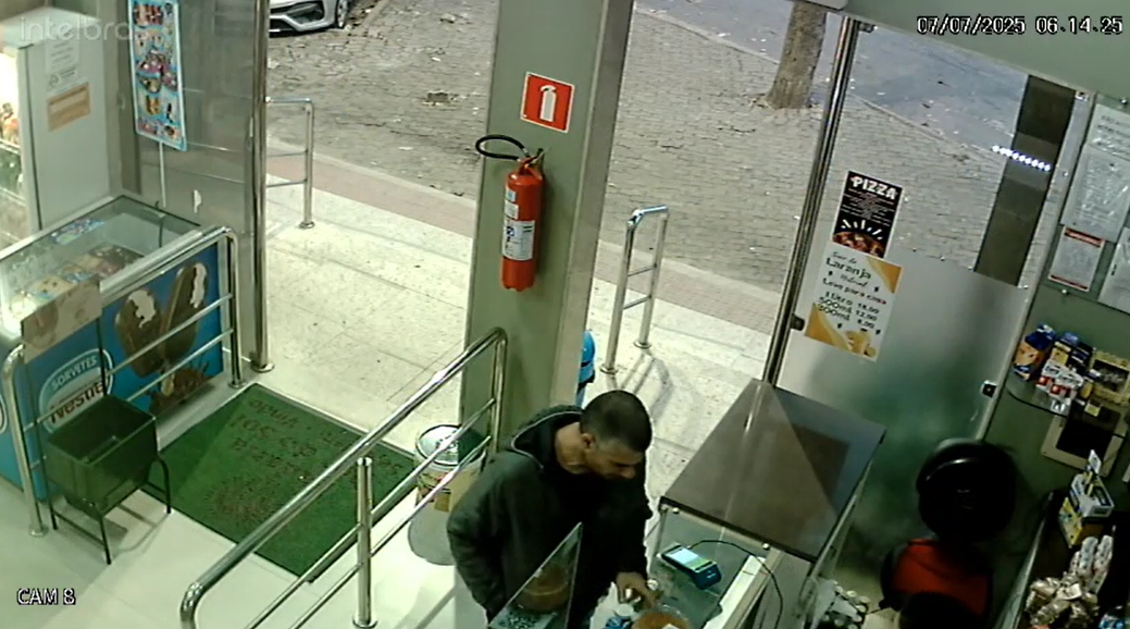 Homem assalta padaria em Cachoeiro com bolo na mão — e é preso horas depois