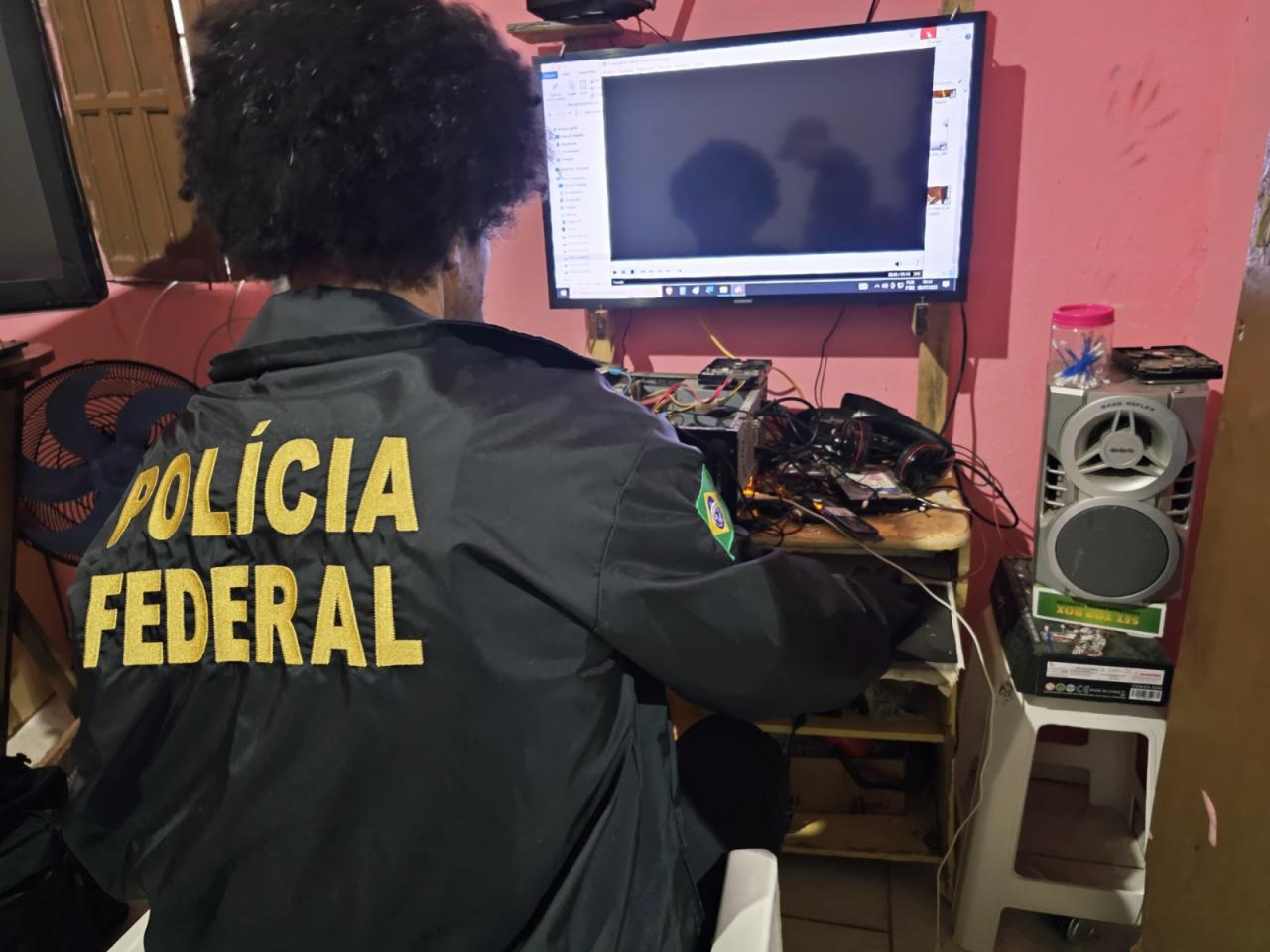 PF deflagra Operação Rede Sombria II contra armazenamento de material de abuso sexual infantil na internet
