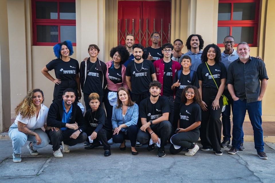 Alunos da Serra vivem experiência inédita nos estúdios da TVE e Espírito Santo FM