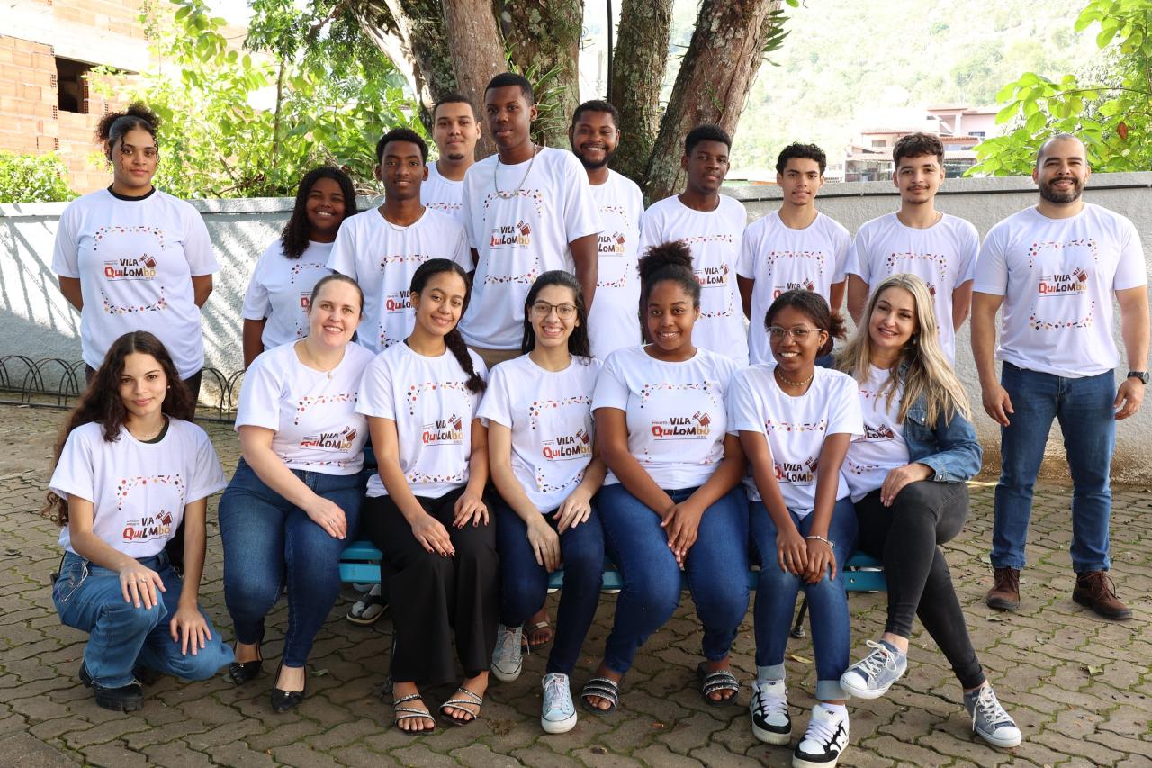 Alunos emocionam no lançamento do projeto Vila Quilombo em Vargem Alta