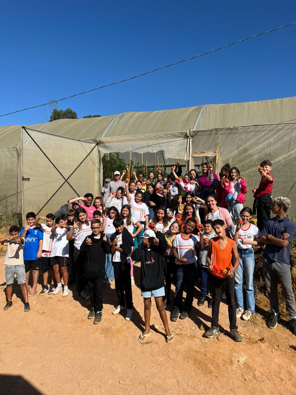 Alunos percorrem distritos e constroem identidade local em Vargem Alta