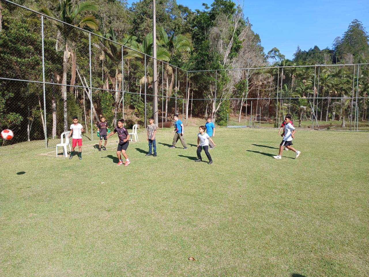 Mais de 200 alunos das escolas do campo celebram o Dia do Estudante no Colina Park