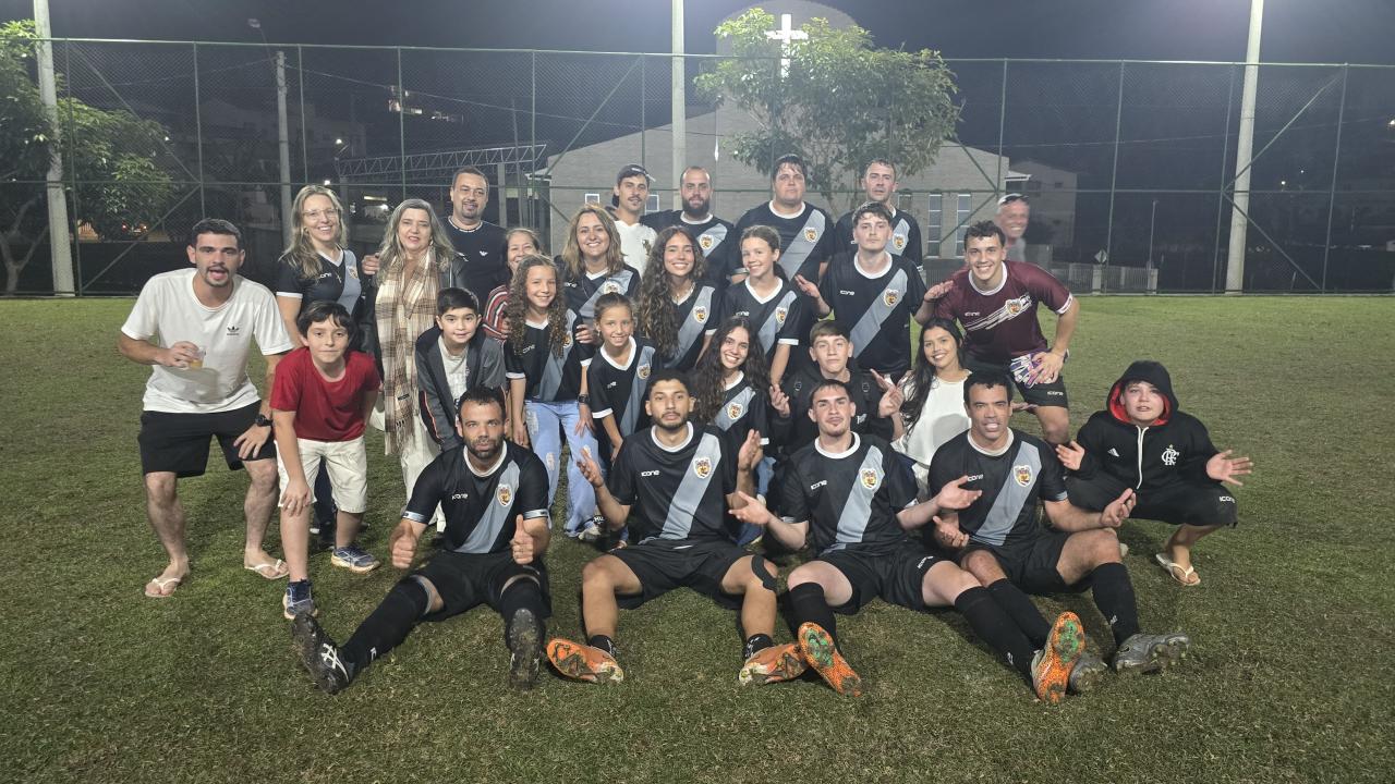 Sartori é campeão e Vila Esperança explode em festa