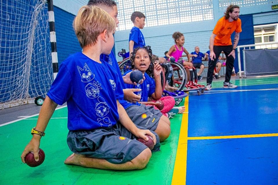 Festival Paralímpico promove inclusão e lazer para crianças e jovens com deficiência