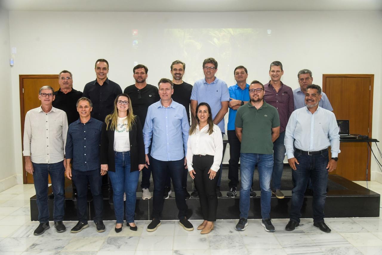 Nova diretoria do Sindirochas toma posse durante a Cachoeiro Stone Fair 2025