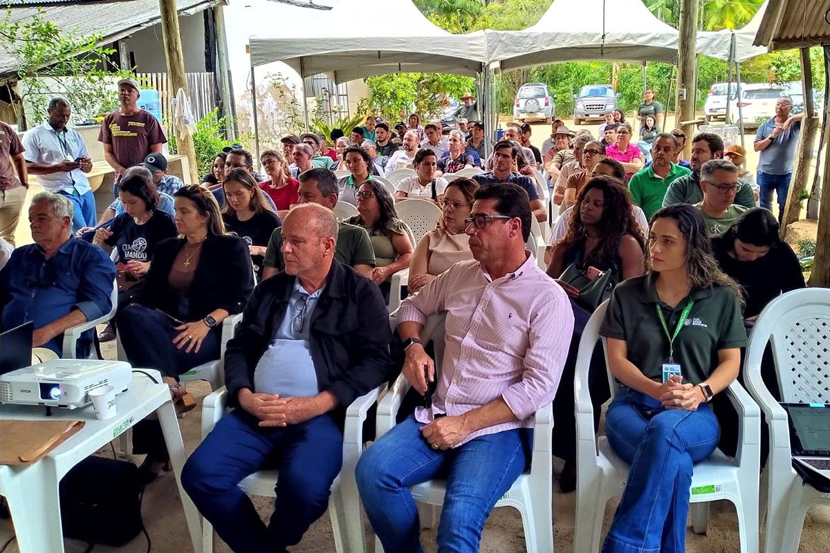 Seminário em Conceição do Castelo destaca agricultura sustentável e inovação no campo