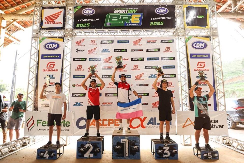 Flávio Volpi acelera em SC e mantém o ES no topo do Enduro nacional
