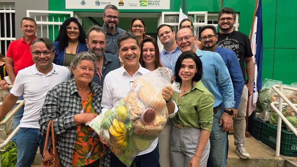 Governo do Estado faz entrega de cestas verdes em São Roque do Canaã