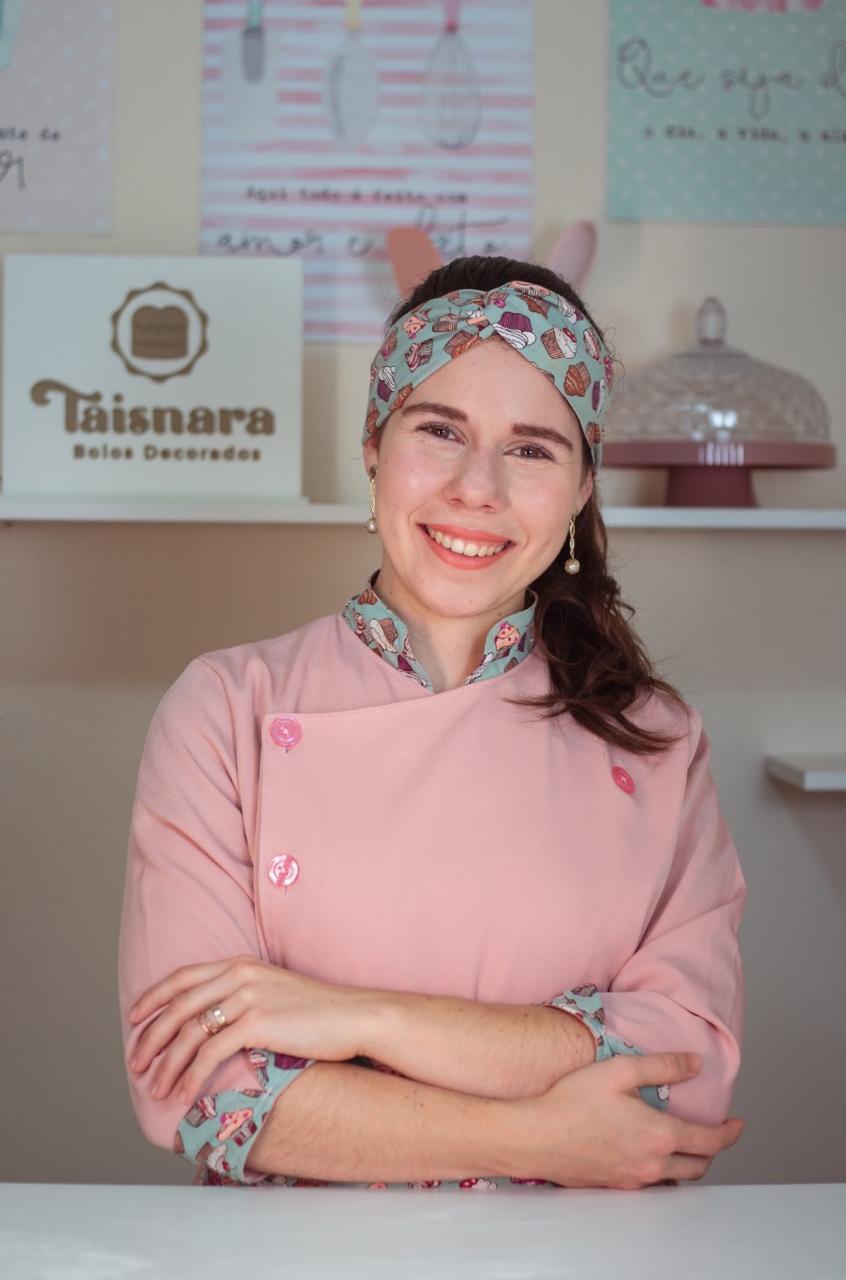 Taísnara Pedruzzi, confeiteira capixaba responsável pela criação do bolo em formato de porco, atração solidária do Festival de Gastronomia Suína de Vargem Alta.