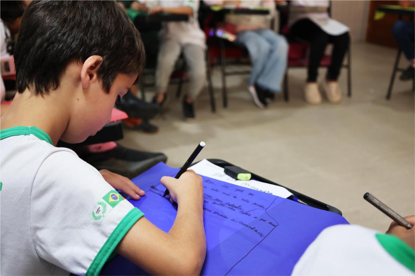 Vargem Alta colore o céu com 500 pipas na 2ª Literaltinha