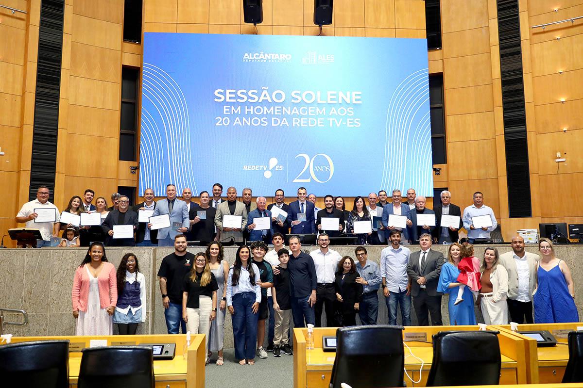 Assembleia celebra 20 anos da RedeTV! no Espírito Santo