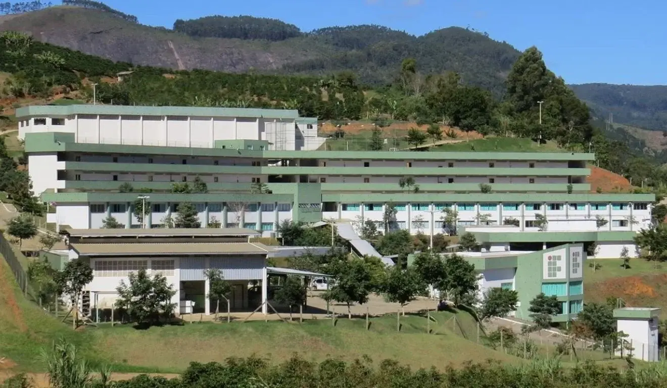 Entregadora sofre injúria racial de grupo de estudantes do Ifes em Venda Nova