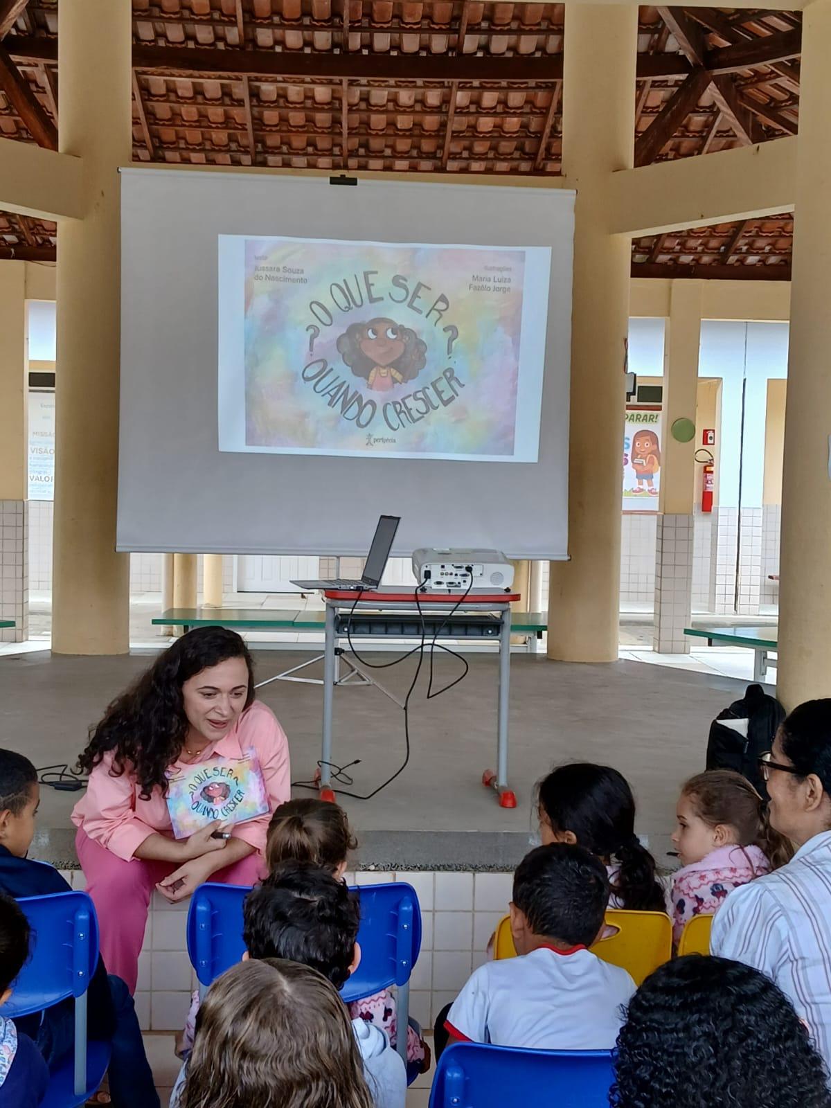 A pedagoga e pesquisadora Michele Sampaio, é estudante de doutorado e referência nos estudos de relações étnico-raciais no ES.