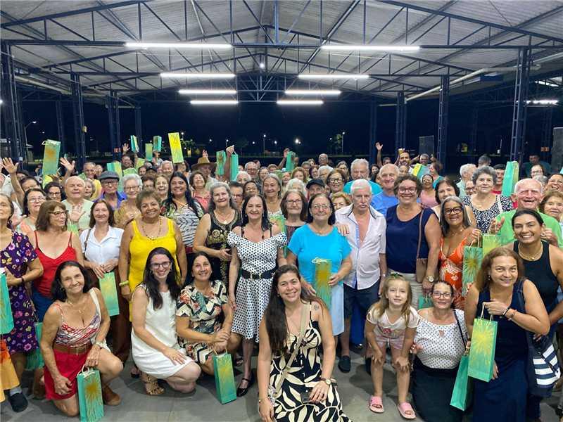 SCFV promove confraternizações de final de ano para crianças, adolescentes e idosos em Alfredo Chaves